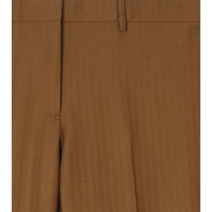 Skräddarsydda byxor i ull och mohair Skräddarsydda byxor i ull och mohair