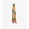 Smal rutig silkescarf Smal rutig silkescarf