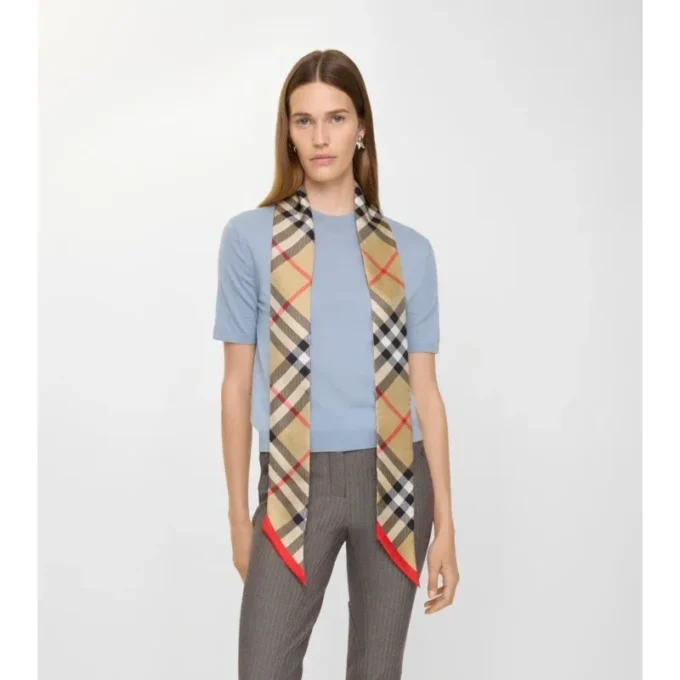Smal rutig silkescarf Smal rutig silkescarf