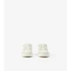 Sneakers i läder, mocka och rutmönster Sneakers i läder, mocka och rutmönster