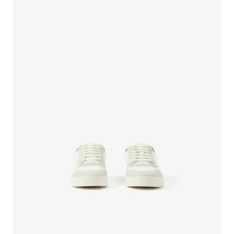 Sneakers i läder, mocka och rutmönster