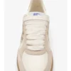 Sneakers i läder, mocka och rutmönster Sneakers i läder, mocka och rutmönster