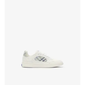 Sneakers i läder och rutmönster 