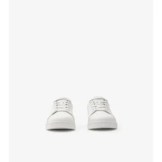 Sneakers i präglat rutmönstrat läder 