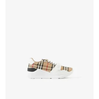 Sneakers med rutmönster och läder