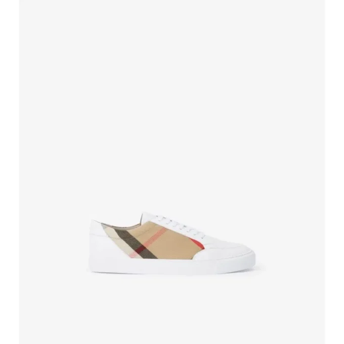 Sneakers med rutmönster och läder Sneakers med rutmönster och läder