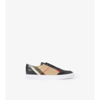 Sneakers med rutmönster och läder