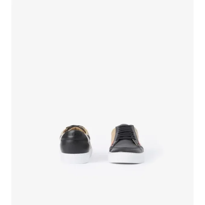 Sneakers med rutmönster och läder Sneakers med rutmönster och läder