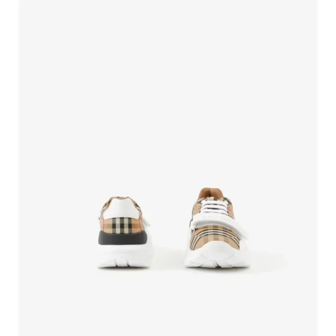 Sneakers med rutmönster och läder Sneakers med rutmönster och läder