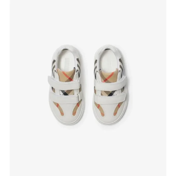 Sneakers med rutmönster och läder