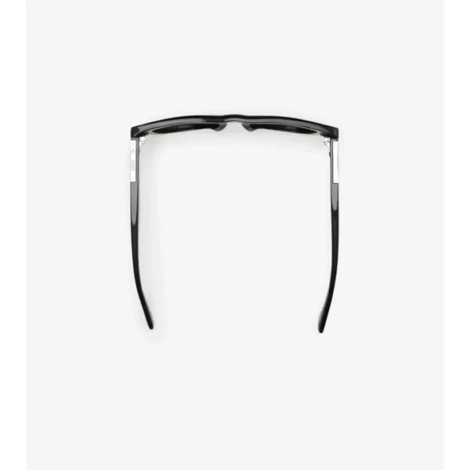 Solglasögon med bågformade glas Solglasögon med bågformade glas