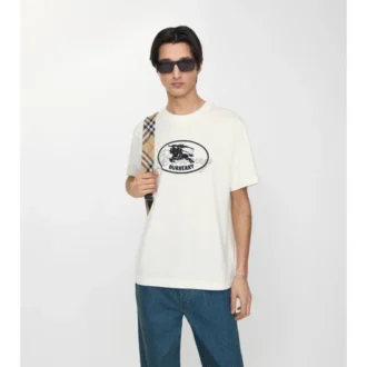 T-shirt i bomull med riddarstämpel