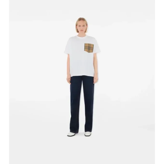 T-shirt i bomull med rutmönster och ficka T-shirt i bomull med rutmönster och ficka
