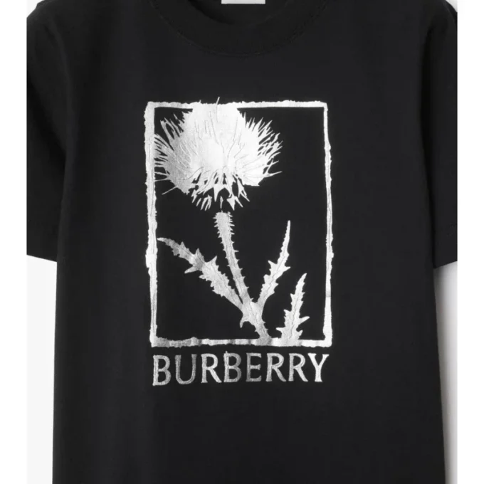 T-shirt i bomull med tistelmotiv T-shirt i bomull med tistelmotiv