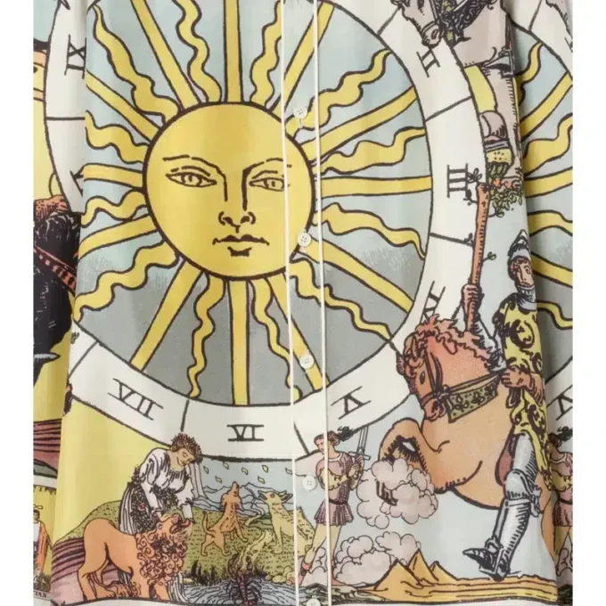 Tarot-skjorta i siden Tarot-skjorta i siden