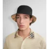 Vändbar bucket hat i Gabardine Vändbar bucket hat i Gabardine