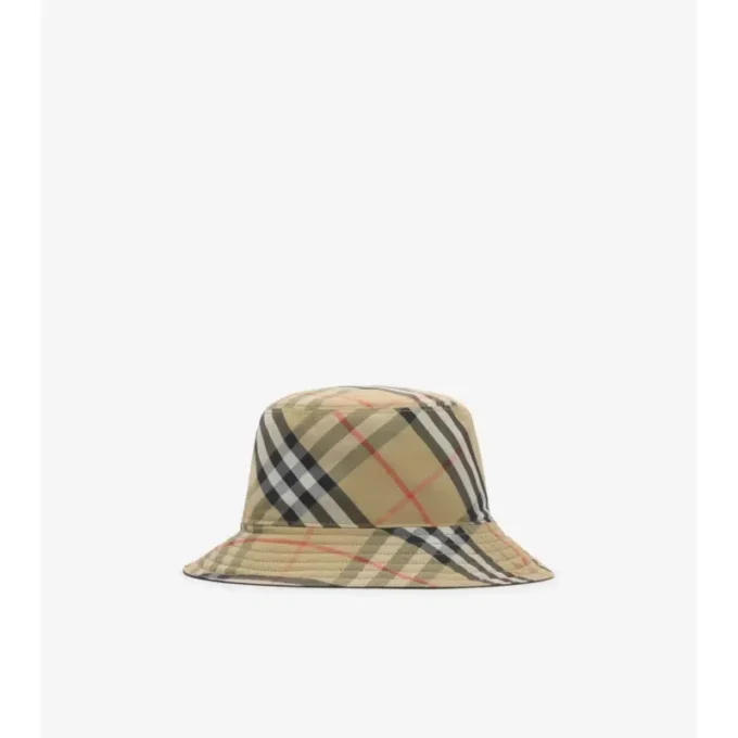 Vändbar bucket hat i nylon med Knight Stamp-mönster Vändbar bucket hat i nylon med Knight Stamp-mönster