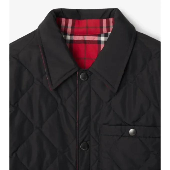 Vändbar quiltad overshirt i nylon Vändbar quiltad overshirt i nylon